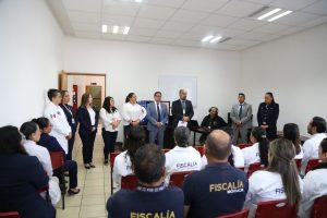 Recibe Fiscalía General evaluación de vigilancia en los laboratorios acreditados de la Coordinación de Servicios Periciales