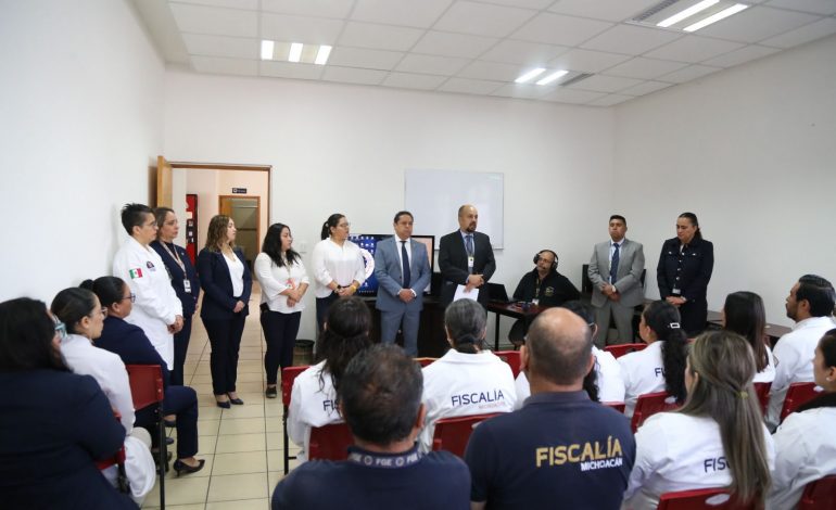 Recibe Fiscalía General evaluación de vigilancia en los laboratorios acreditados de la Coordinación de Servicios Periciales