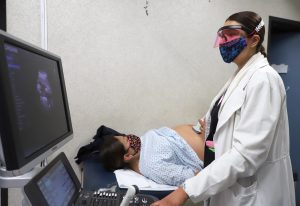 Conoce los factores de riesgo para evitar complicaciones en el embarazo