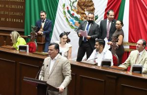 Propone Memo Valencia que no se exijan actas de nacimiento recientes a la ciudadanía