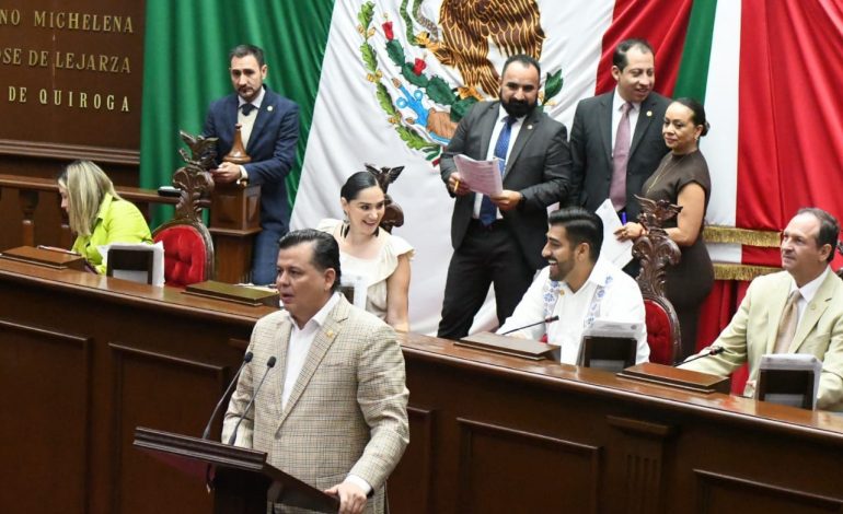 Propone Memo Valencia que no se exijan actas de nacimiento recientes a la ciudadanía