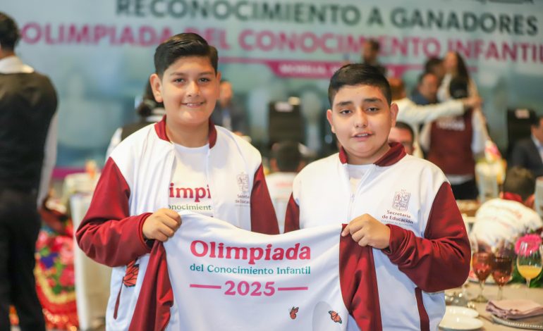 Reconoce Gabriela Molina a estudiantes ganadores de la Olimpiada del Conocimiento
