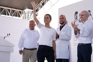 PRESIDENTA CLAUDIA SHEINBAUM INAUGURA SALA DE HEMODINAMIA DEL HOSPITAL GENERAL DE LA PAZ Y ANUNCIA 300 MDP DE INVERSIÓN ADICIONAL PARA FORTALECER AL IMSS BIENESTAR EN BCS