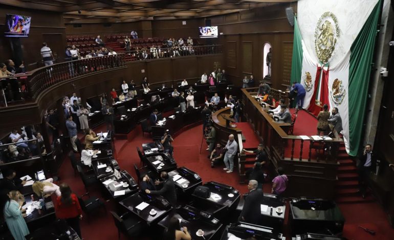Con una productividad a la alza, cierra 76 Legislatura su primer año de actividades