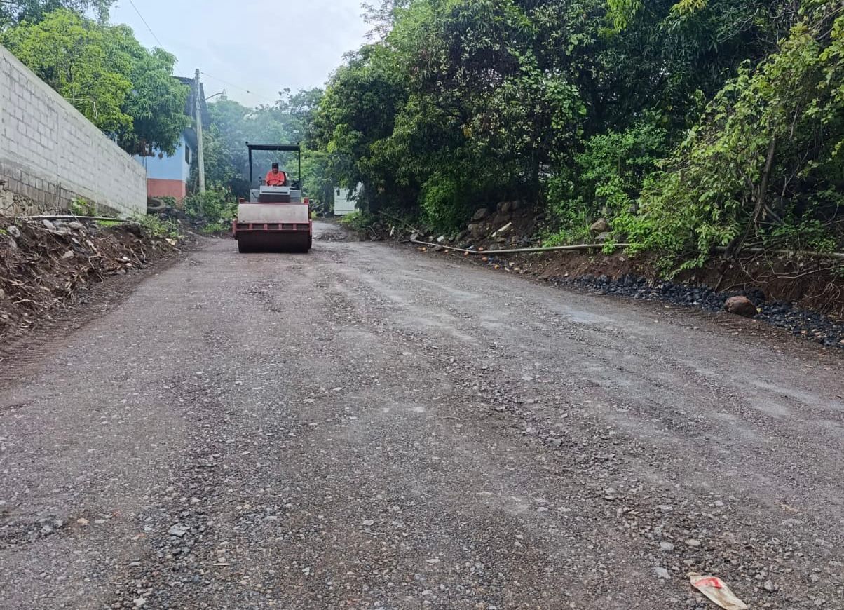 Mejora urbana en Taretan, SCOP pavimenta calle con inversión de 2.5 mdp