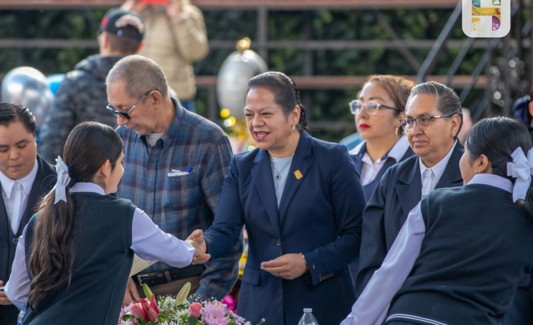 Jeovana Alcántar, presidió el acto de fin de cursos y clausura del Colegio Guadalupana Plancartino José Ma. Morelos y de la Estancia Infantil del DIF.