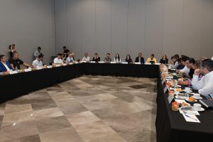 Avanza construcción de modelo laboral justo para sector aguacatero: Sedeco