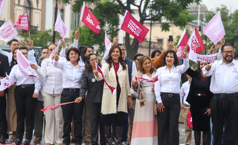 Gabriela Molina arranca distribución de más de 6 millones de libros de texto gratuitos