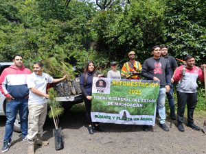 FGE realiza jornada de reforestación en zona natural protegida en Morelia