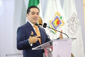 Gobierno de Michoacán rehabilita 8 tramos carreteros en Tierra Caliente