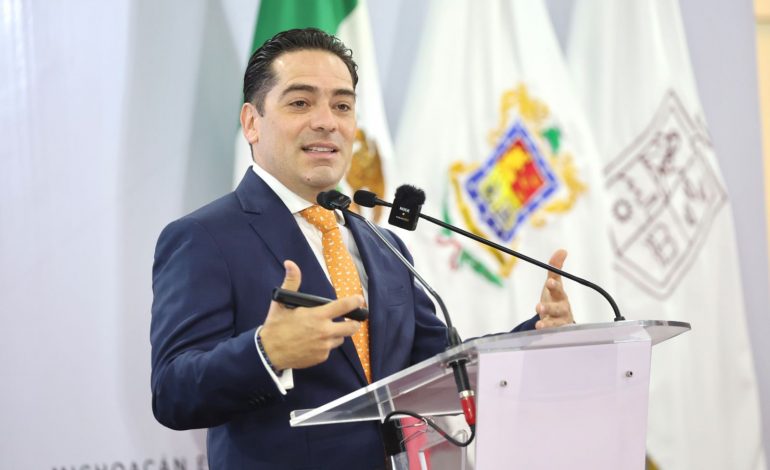 Gobierno de Michoacán rehabilita 8 tramos carreteros en Tierra Caliente