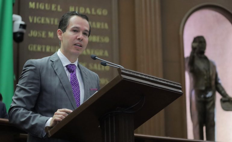 Presenta Alfredo Anaya iniciativa para garantizar transparencia y eficiencia en el gasto municipal