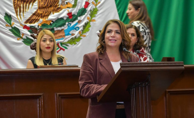 Llama Fabiola Alanís a erradicar la misoginia en la política
