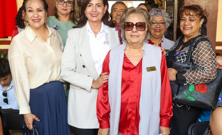 Celebra Gabriela Molina los 100 años de la primaria «David G. Berlanga»