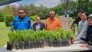 UNICLA y Ayuntamiento de Zitácuaro inician campaña de reforestación y bienestar animal