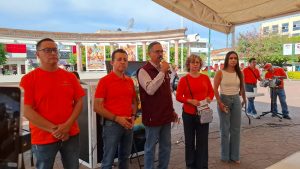 Icatmi Zitácuaro Lleva el Aula a la plaza cívica licenciado Benito Juárez