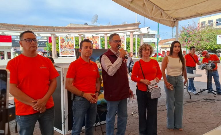 Icatmi Zitácuaro Lleva el Aula a la plaza cívica licenciado Benito Juárez