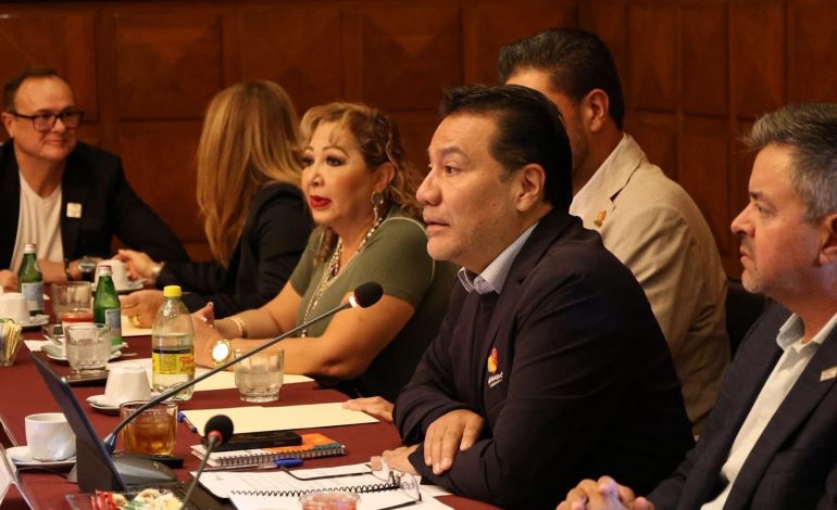 Destaca Sectur nuevos vuelos que conectan a Michoacán en Consejo Consultivo