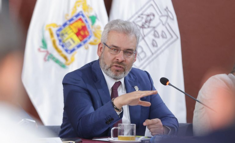 A los delincuentes se les combate con la ley y la fuerza, no con diálogo y complicidad: Bedolla