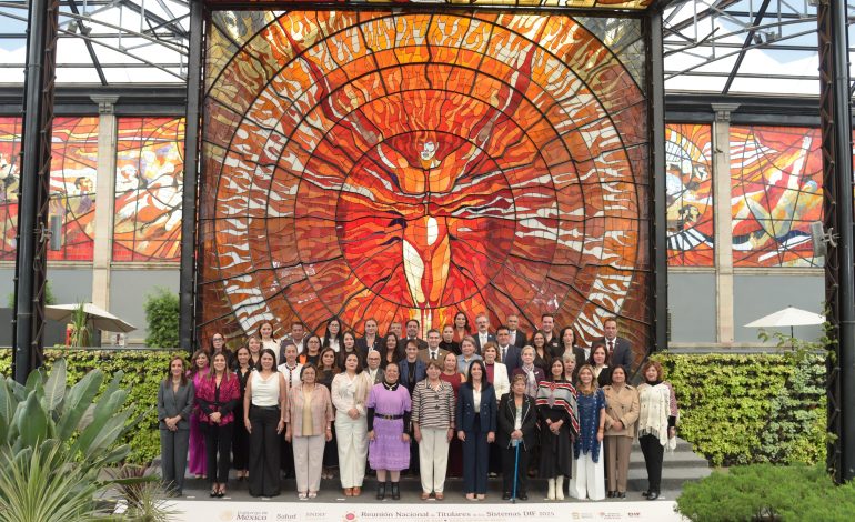 Michoacán presente en reunión nacional de sistemas DIF.