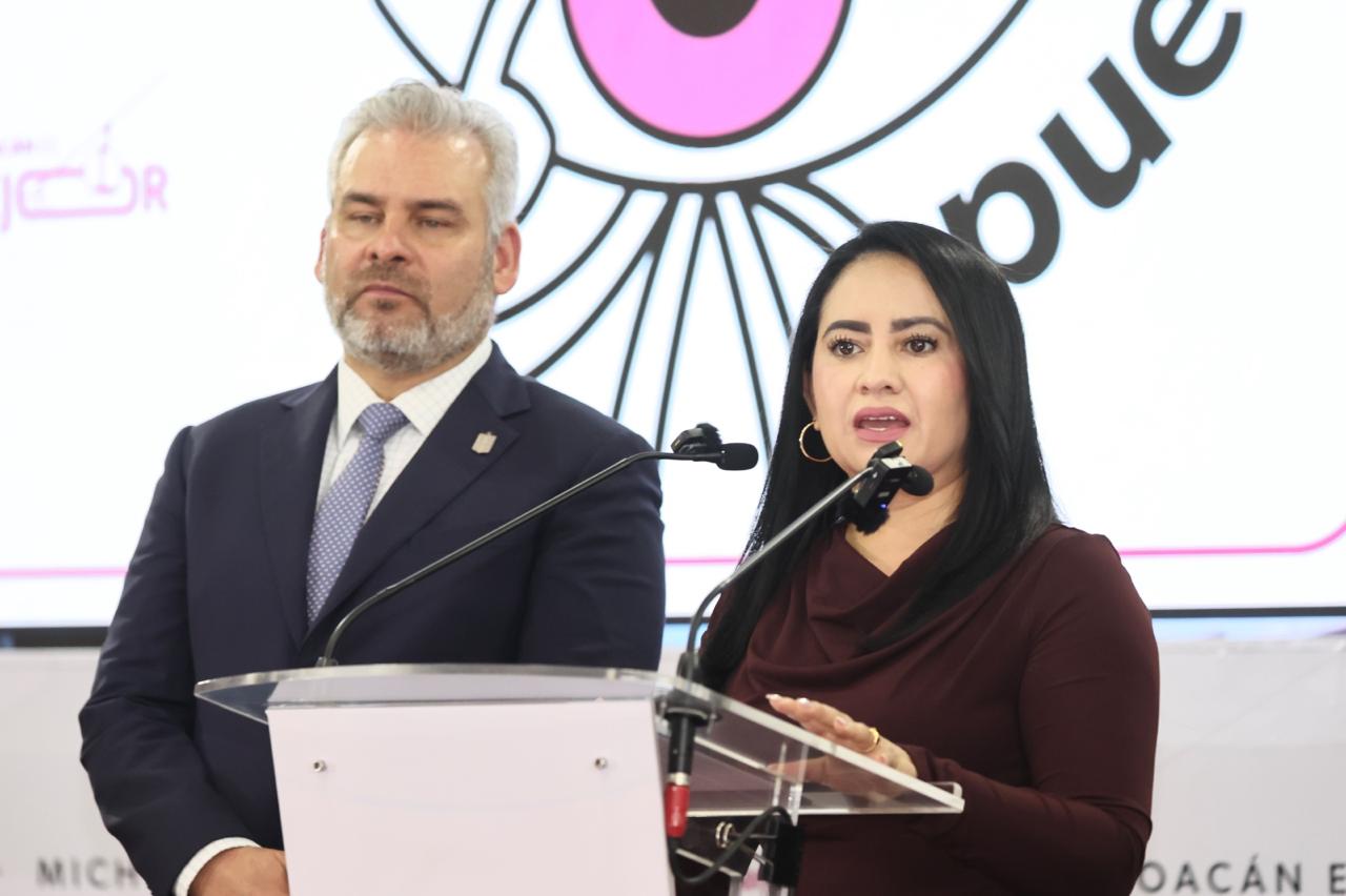 Gladyz Butanda lanza estrategia estatal para uso obligatorio del casco para motocicleta.
