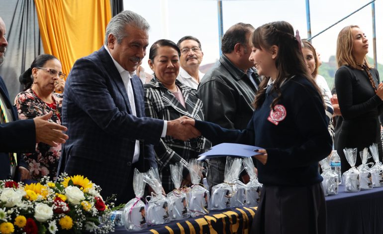Jóvenes estudiantes comandarán la transformación de Michoacán: Morón