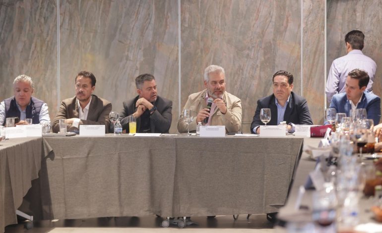 Empresarios, interesados en promover inversión en Polo de Desarrollo Morelia: Bedolla.