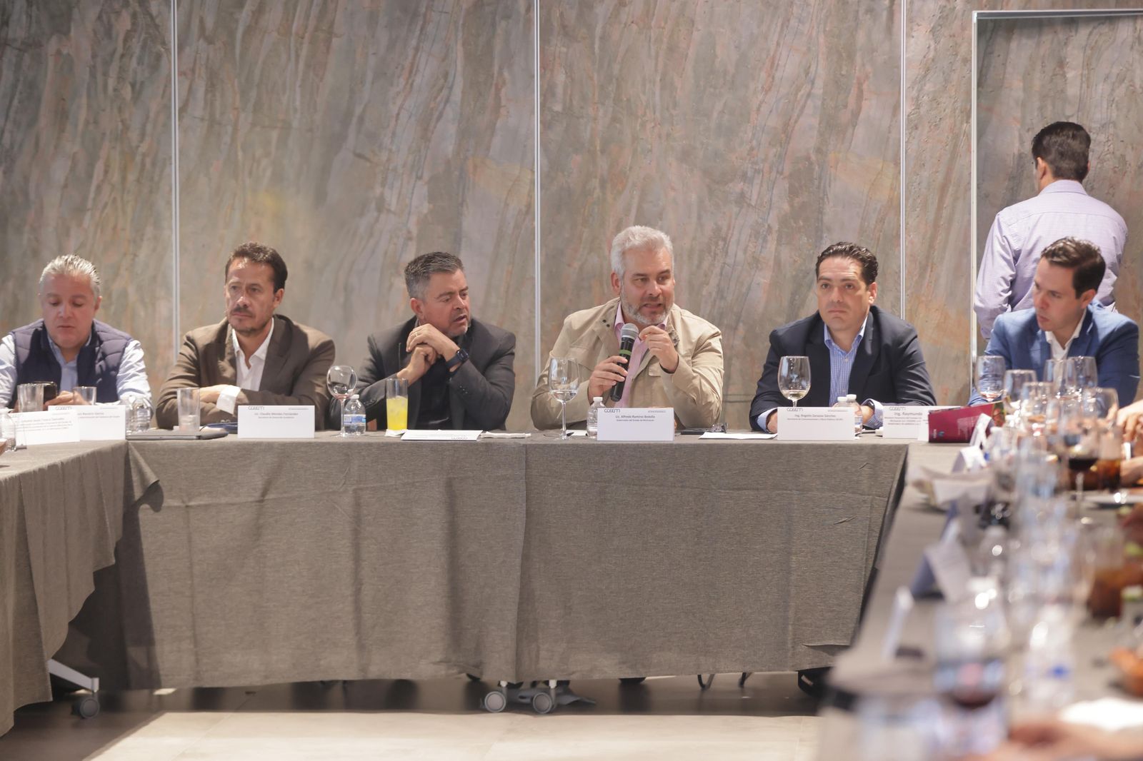 Empresarios, interesados en promover inversión en Polo de Desarrollo Morelia: Bedolla.