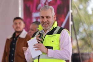 Rehabilitación carretera Maravatío-Contepec impulsará desarrollo del Oriente: Bedolla.