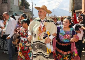 Respaldo total a autonomía de las comunidades de Crescencio Morales y Jarácuaro: Bedolla.
