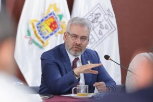 Bedolla celebra detención de tercer implicado en homicidio de normalista.
<br>
<br>