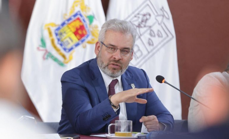 Bedolla celebra detención de tercer implicado en homicidio de normalista.