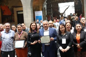 Propone Morón acciones legislativas para garantizar derechos de migrantes mexicanos<br>