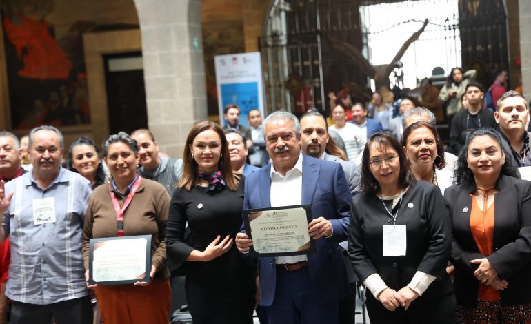 Propone Morón acciones legislativas para garantizar derechos de migrantes mexicanos