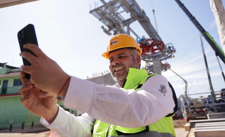 Con inversión de 6 mil mdp, Michoacán construye un mejor Uruapan: Bedolla.