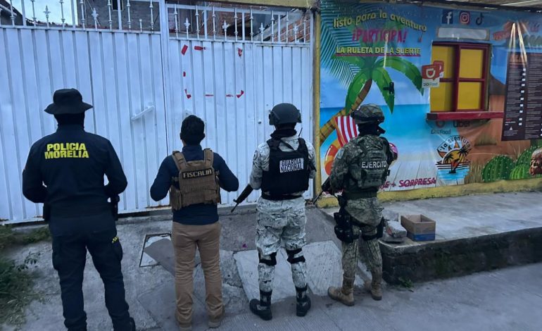 En acciones distintas realizadas en Morelia, asegura FGE más de 1 mil 900 dosis de metanfetamina y marihuana; dos personas fueron detenidas