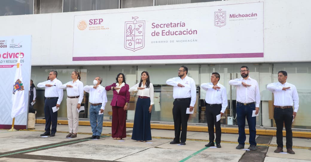 Reconoce Gabriela Molina compromiso de trabajadores de SEE