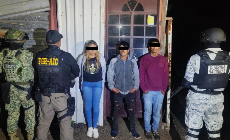 EN CATEO EN MICHOACÁN, FGR ASEGURA A TRES PERSONAS E HIDROCARBURO