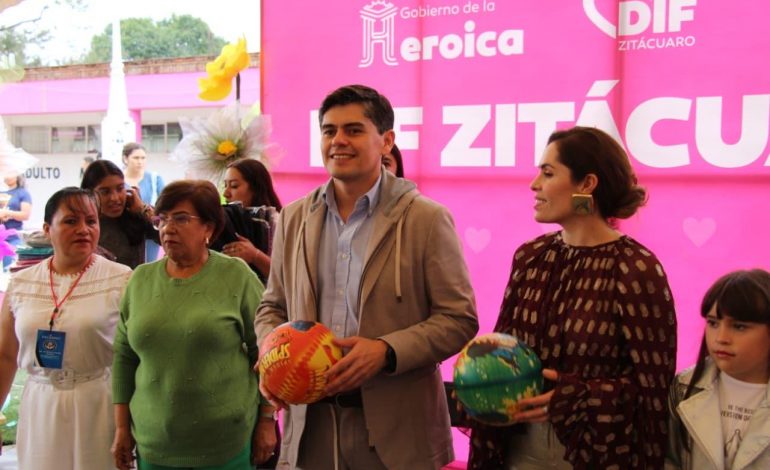 Toño Ixtláhuac clausura los Cursos de Verano 2025 del DIF Municipal en Zitácuaro