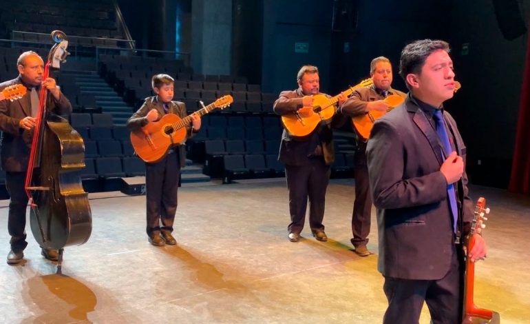 Saltillo vibra con el Festival Internacional de Rondallas 2025