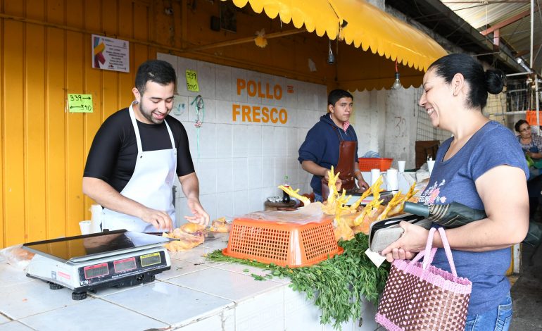 Lucha contra la carestía continúa, 42 mil personas compran productos a bajo costo: Sedeco