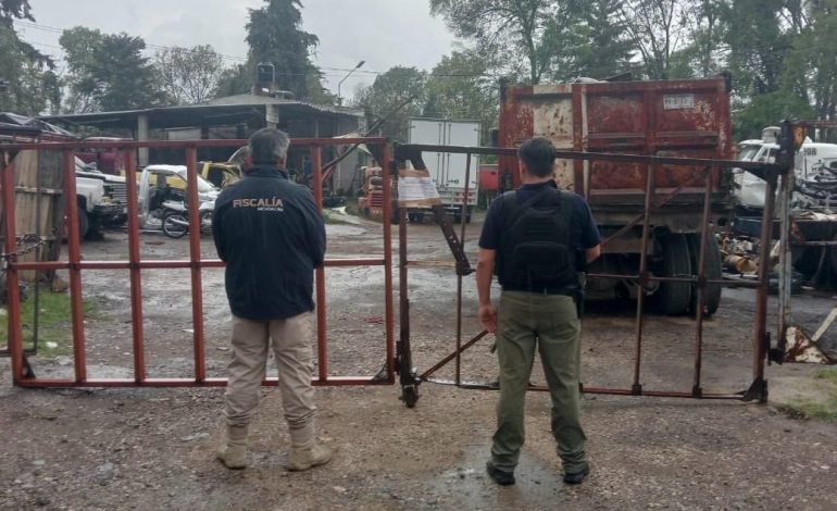 En Zitácuaro, Fiscalía General catea un taller mecánico y asegura tres vehículos con alteraciones en sus medios de identificación