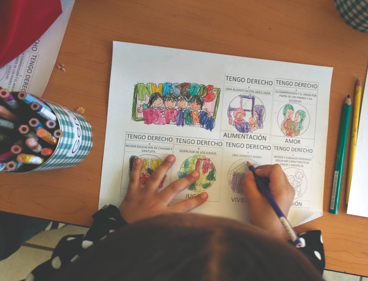 Maestra Marylee Álvarez impulsa los derechos de la niñez en preescolar: SEE