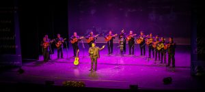 Todo un éxito la presentación de la Rondalla Voces de la Heroica y el Trío Los Galeón en el Teatro Juárez