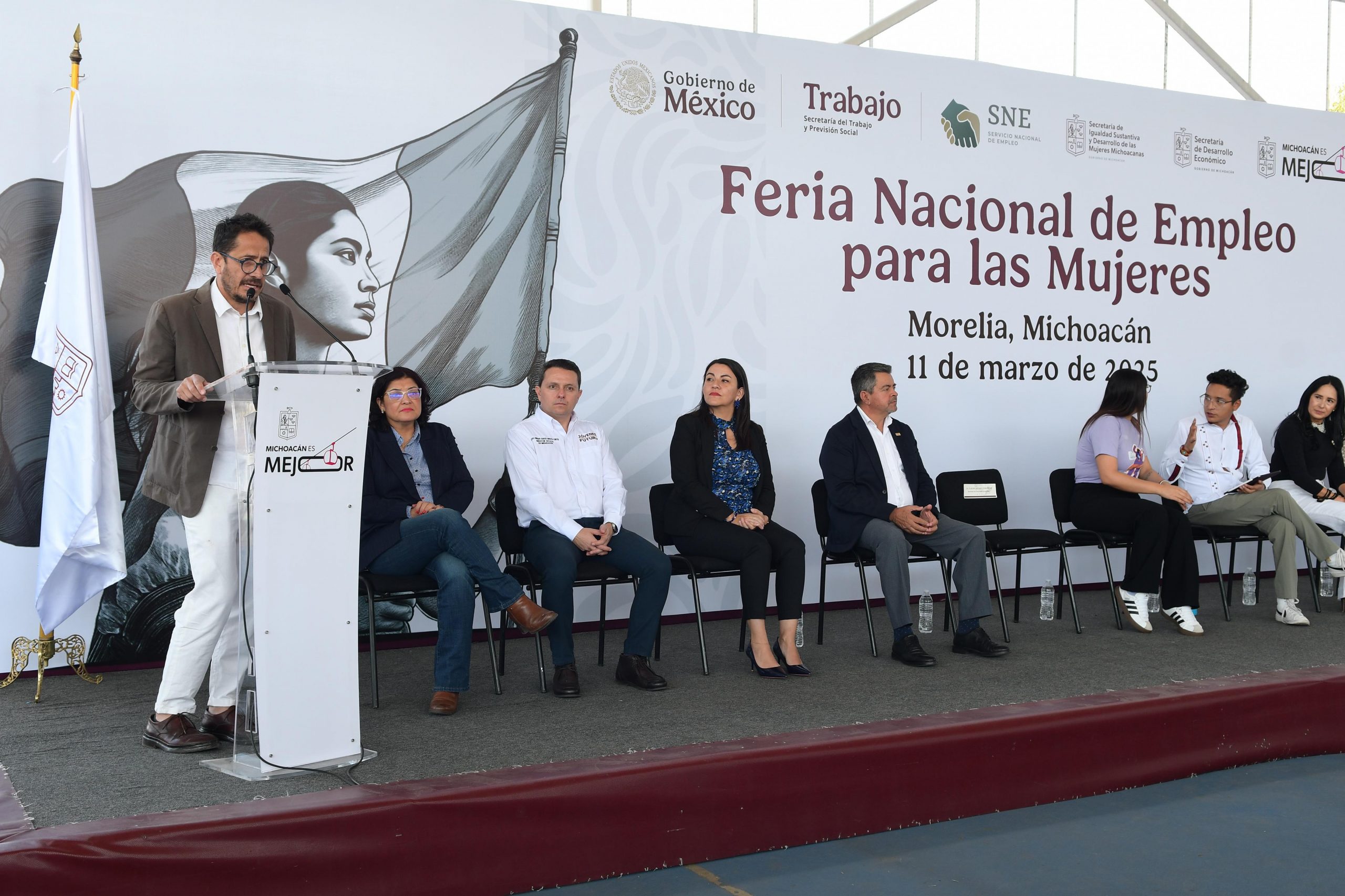 Sedeco acerca más de mil oportunidades de empleo para jóvenes en Feria Nacional