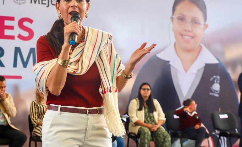 Trabajo en unidad permite que 159 mil personas salgan de rezago educativo: Gabriela Molina