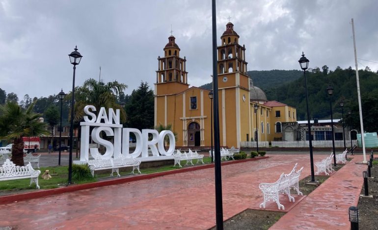 SCOP concluye remodelación de plaza principal en San Isidro, Los Reyes