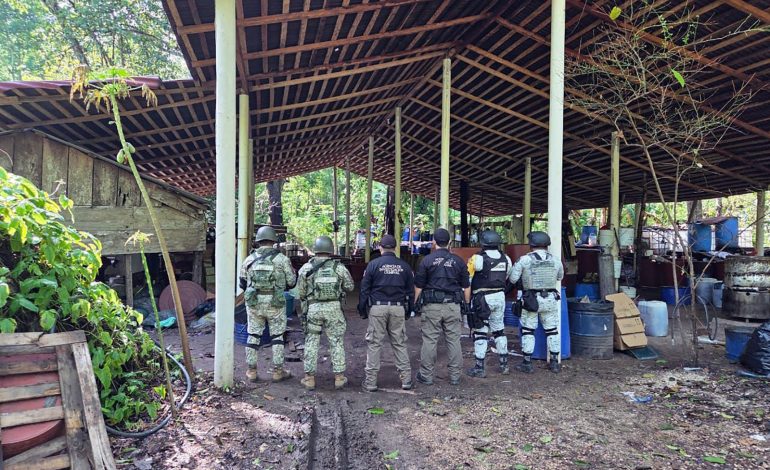 FGR ASEGURA APROXIMADAMENTE 900 KILOGRAMOS DE METANFETAMINA