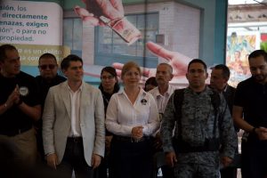 En Feria de seguridad realizada en Zitácuaro, realiza FGE jornada informativa para la prevención de la extorsión