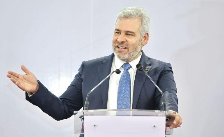 Formalización laboral, fundamental para erradicar la pobreza en Michoacán: Bedolla